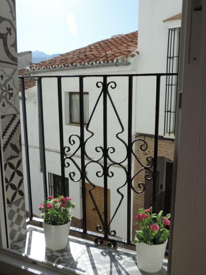 Casa Las Tres Conchas Yunquera Exteriér fotografie