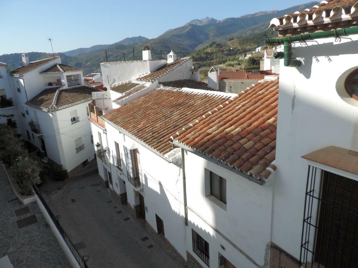 Casa Las Tres Conchas Yunquera Exteriér fotografie